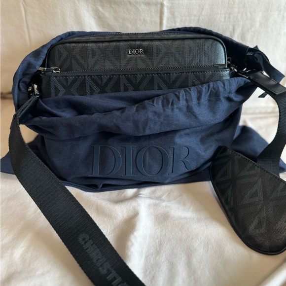 ❤️‍🔥SOLD❤️‍🔥DIOR 2023 Saddle Triple Pouch Diamond Pattern Crossbody Unisex Bag - Picture 16 of 17